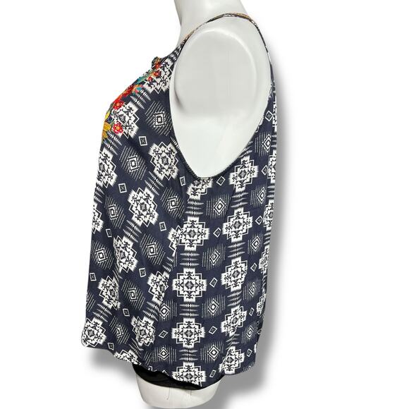 Savanna Jane Womens Tank Top Shirt Geo Print Embroidered Floral Print 1X - Picture 6 of 12